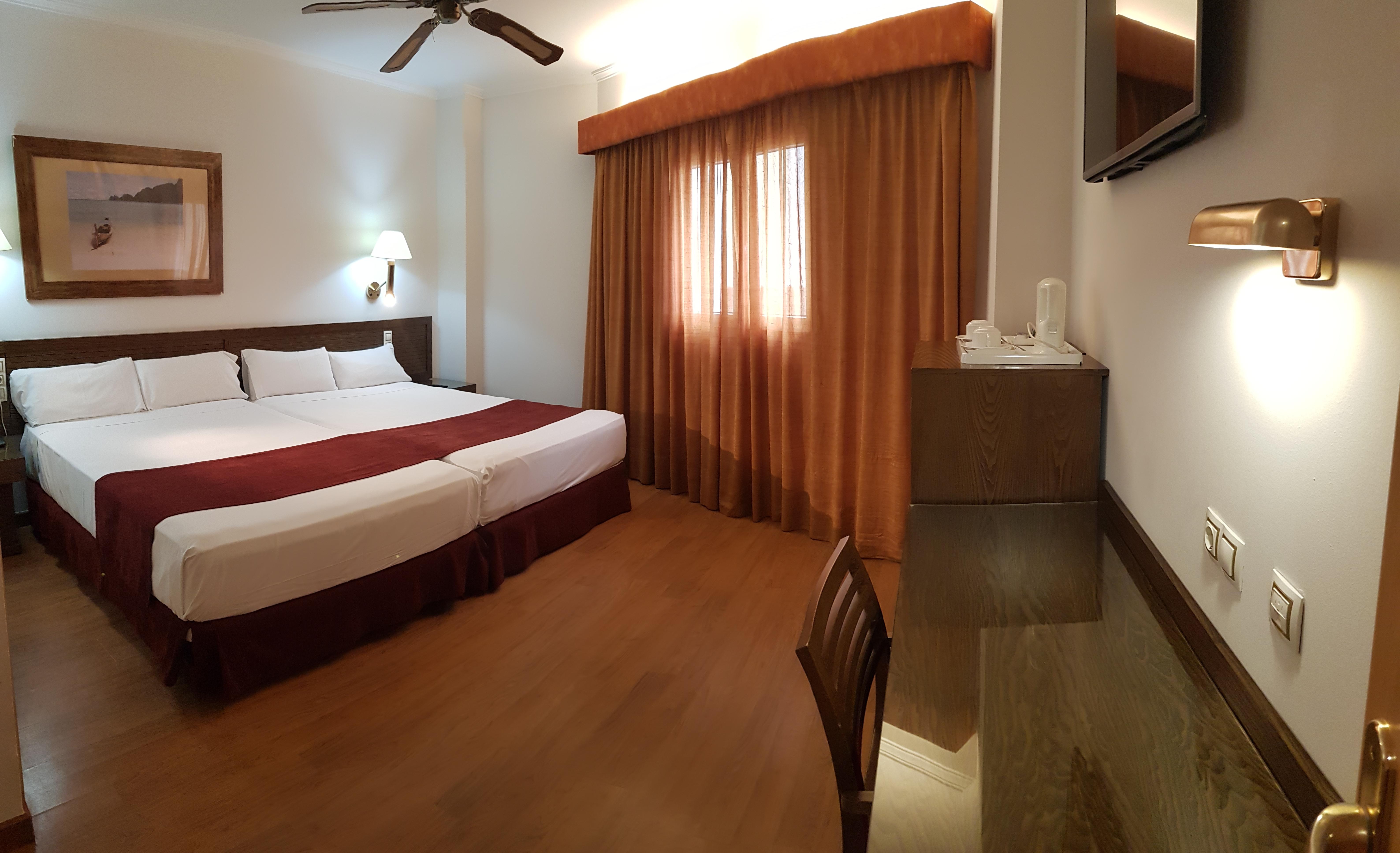 Senator Cadiz Otel Dış mekan fotoğraf